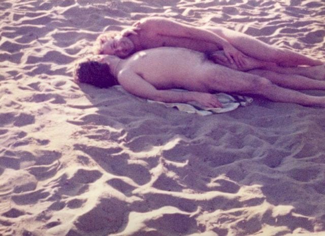 Schwules FKK Paar am Strand 1970er